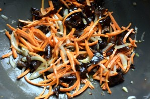 Фрикадельки по-китайски с овощами в кисло-сладком соусе